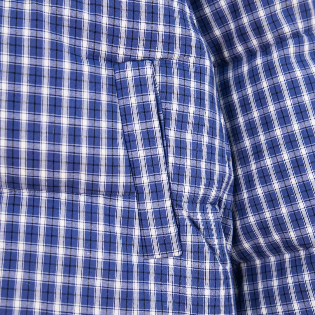 P560 zp version [Exclusive supply] Ralph Lauren/Ralph Lauren 2024aw new autumn and winter fresh small blue check short stand collar down jacket - face cotton high-count high-density yarn-dyed plaid fabric ✅ - 350T contrast polyester lining inside double-layer 360T high-density bile cloth ✅ - placket varnished pearl chestnut four-button hem with hidden elastic drawstring ✅ -RL lazy small blue check down jacket A must-have item for homegirls. Small blue checkered face. The color is soft and white. The shape and materials add points to the appearance. It is not greasy for daily wear. The blue checkered freshness makes the color uniform. Make a fashionable and eye-catching bag in dull winter. Color: Blue Checkered Size: S M L XL Number: WW10758